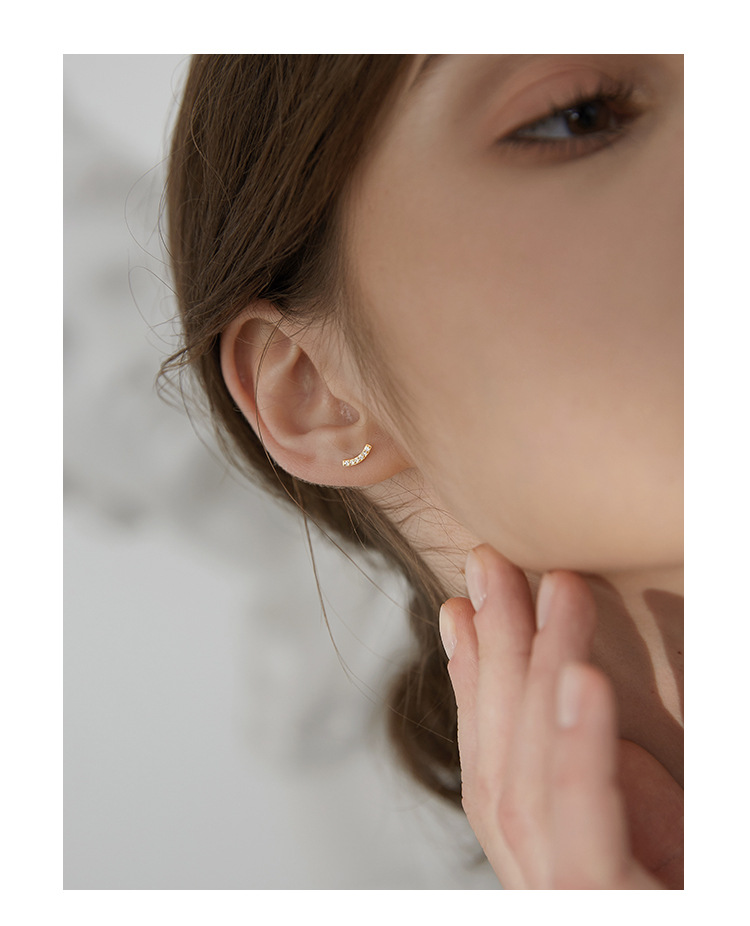 Sunburst Diamond Smile Earrings For Women Elegant Unique Studs_voghion.com