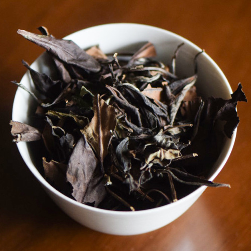 Chonghua  canned tea Da Hong Pao Tie Guan Yin, Hei Wu Long, Green Tea, Xiao Zong Hong Cha, Jin Jun Mei, Lao Bai Cha