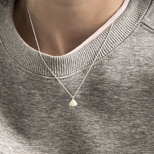 Fanning Droplet Necklace for Women - High-end Design, Beadless Collar Chain, Unique, Simple, Versatile, Cool Style, Elegant Choker