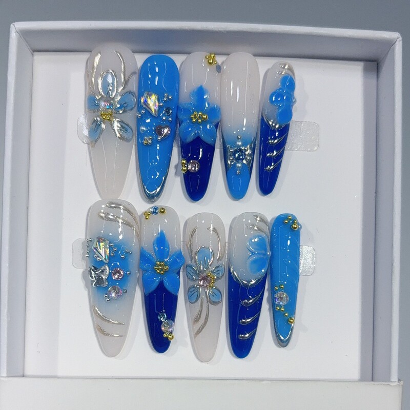 Cross-border new blue handmade wholesale nail art fake nail patches with a high-end, brightening effect, wholesale finished high-quality products Cross-border new blue handmade wholesale nail art fake nail patches with a high-end, brightening effect, wholesale finished high-quality products
