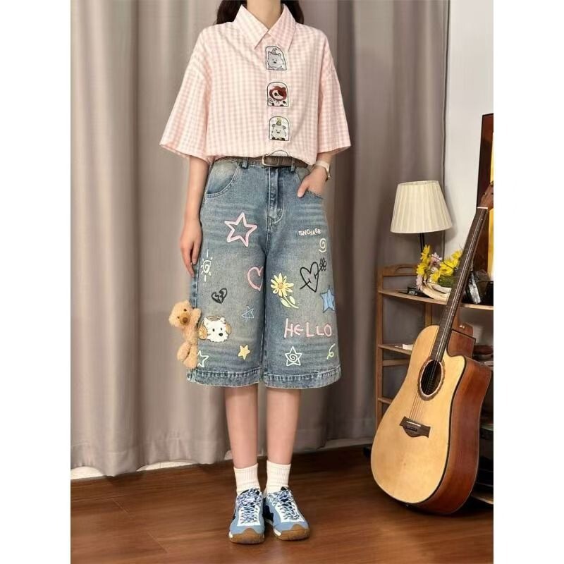 American Retro Cartoon Graffiti Denim Shorts for Women 2026 Summer New Niche Design Wide-Leg Cropped Pants