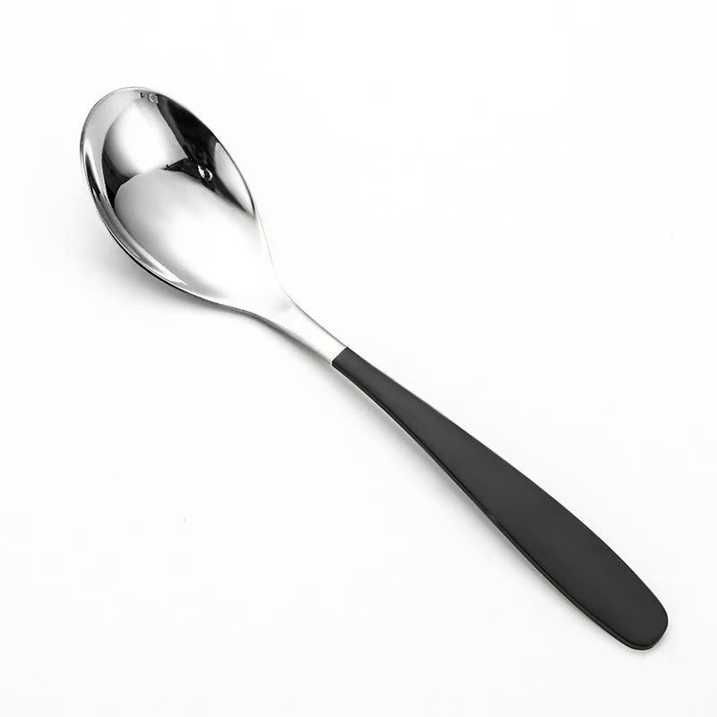 Cuchara ovalada de acero inoxidable Cuchara de postre de color creativo Cuchara de café de celebridades de Internet de alto valor Cuchara de comida de restaurante en casa