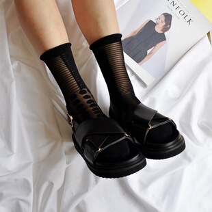 26�괺AB�������~�ݴ�A�c��ɫ�׺�ϵ��ˮ���z��߅Ů�m��ϵ��Ͳ�m
