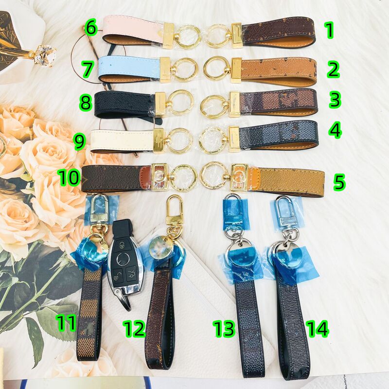 Trendy Leather Keychain Wristband Pendant, Fashionable Unisex Car Keychain Accessory, Personalized Trendy Ornament