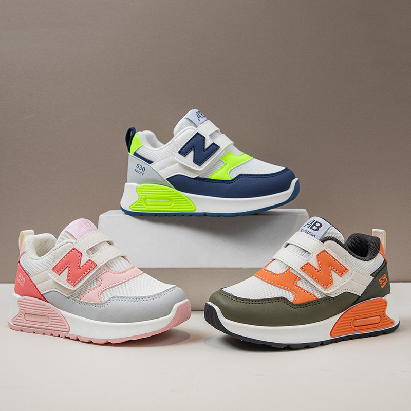 男女童网面运动鞋2025秋季新款软底防滑透气时尚中大童百搭休闲鞋