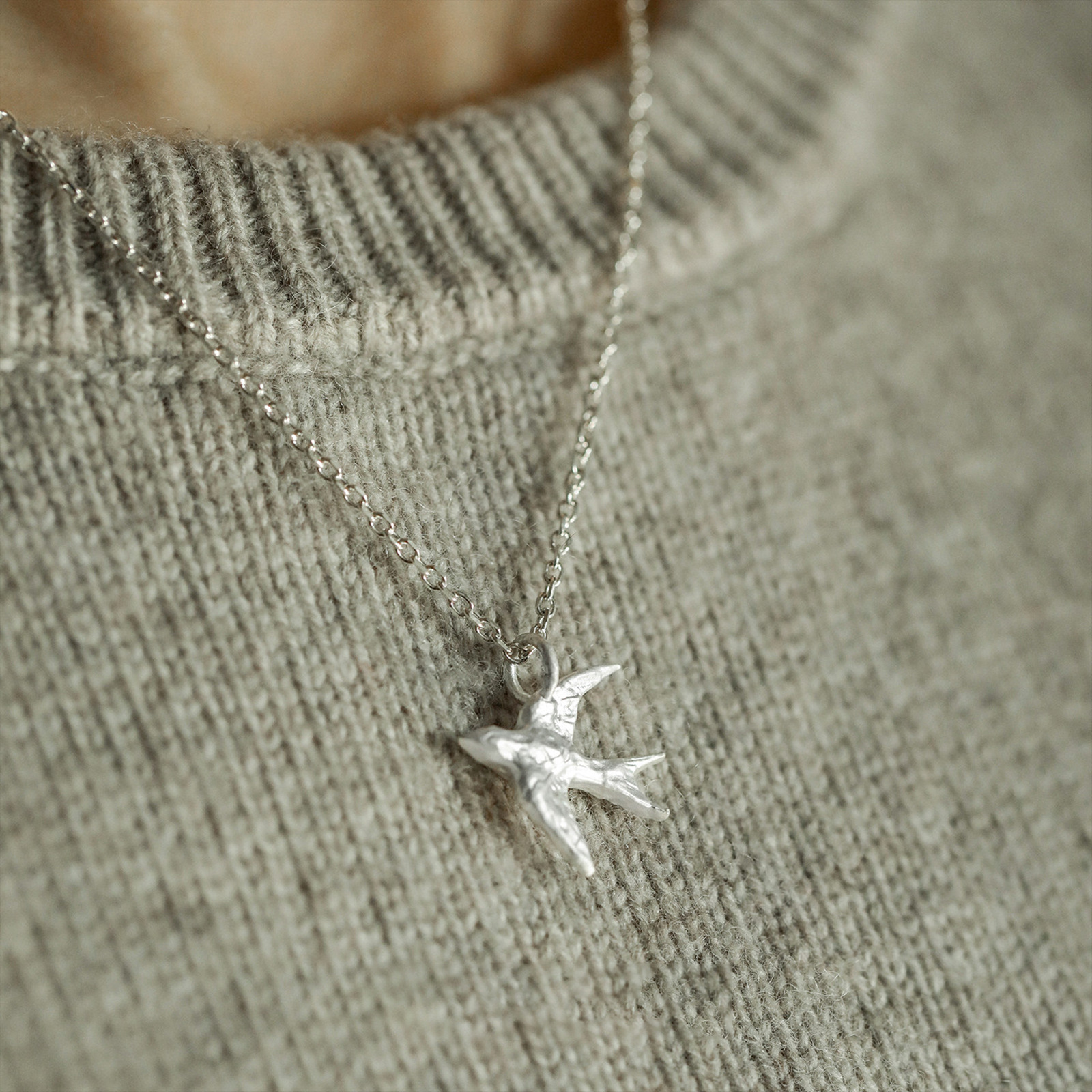 S925 Sterling Silver Free Bird Necklace Women's Luxury Niche Design Premium Handmade Pendant Choker Chain Fashion Accessory