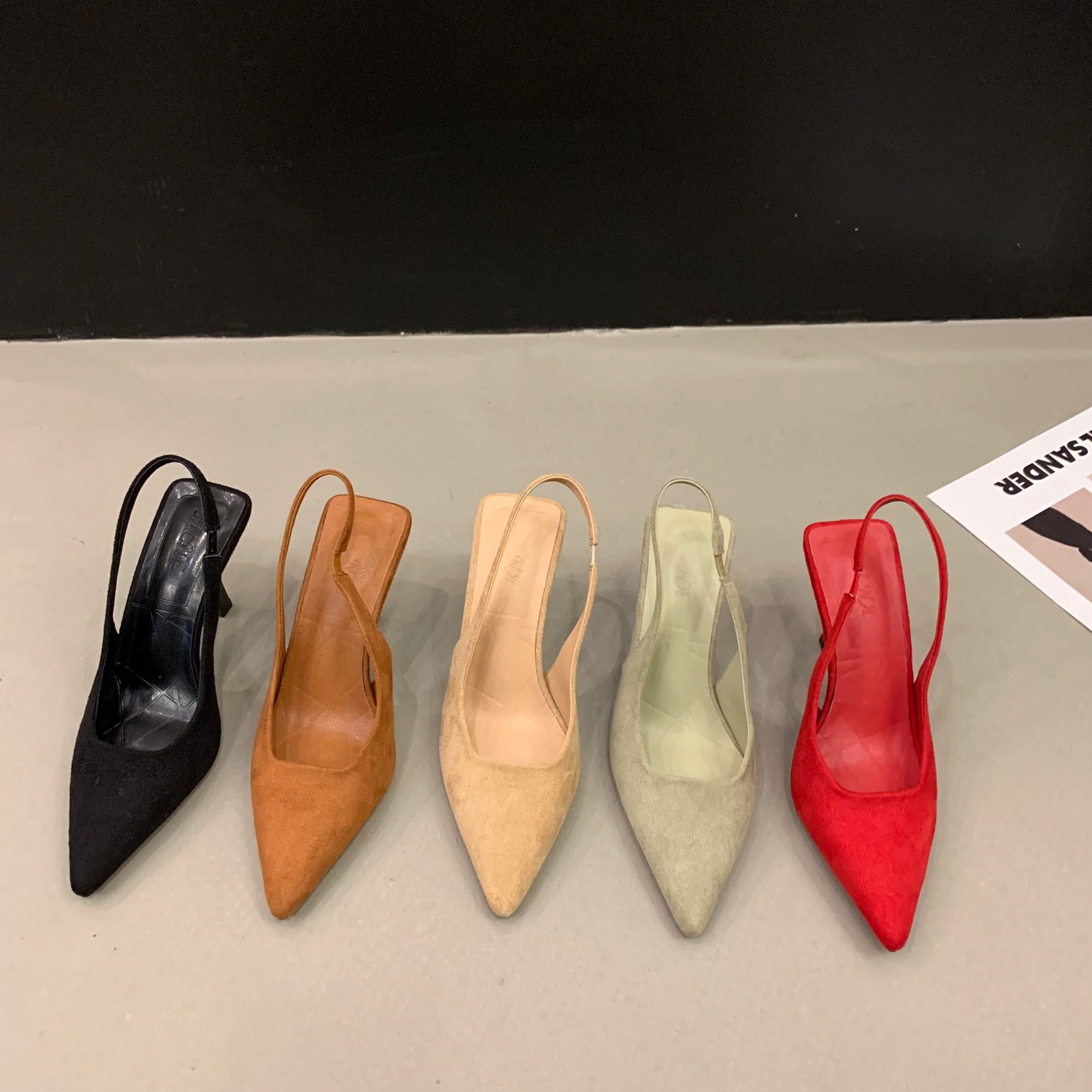 Niche French high-heeled black toe sandals fairy shoes 2023 new spring and summer pointed toe temperament single shoes_voghion.com