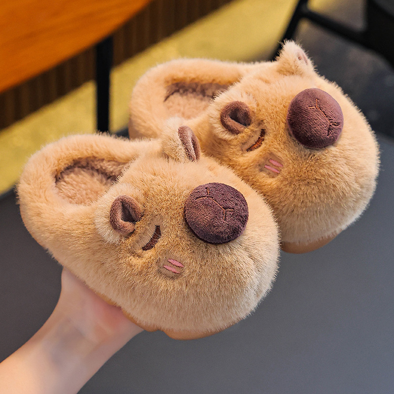 Zapatillas de algodón de invierno para niños Capibara, zapatillas de algodón para niños y niñas calientes y pelusa para padres e hijos en casa.
