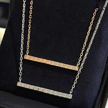 ��ЦĘ��΢Ц�׺�һ���18K��С���K���p��С�����K�i�����H