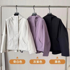 092303 秋季新款女士日常休闲百搭纯色连帽背部抽绳外套拉链上衣