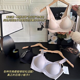 ���玧���������´��ո����B�o�̓��o�������Ȼ�N��Ĩ��һ�w��