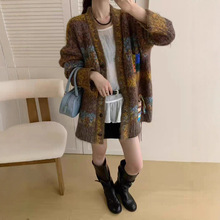 新款秋装女款V领开衫毛衣针织衫渐变个性百搭洋气小众减龄外套潮