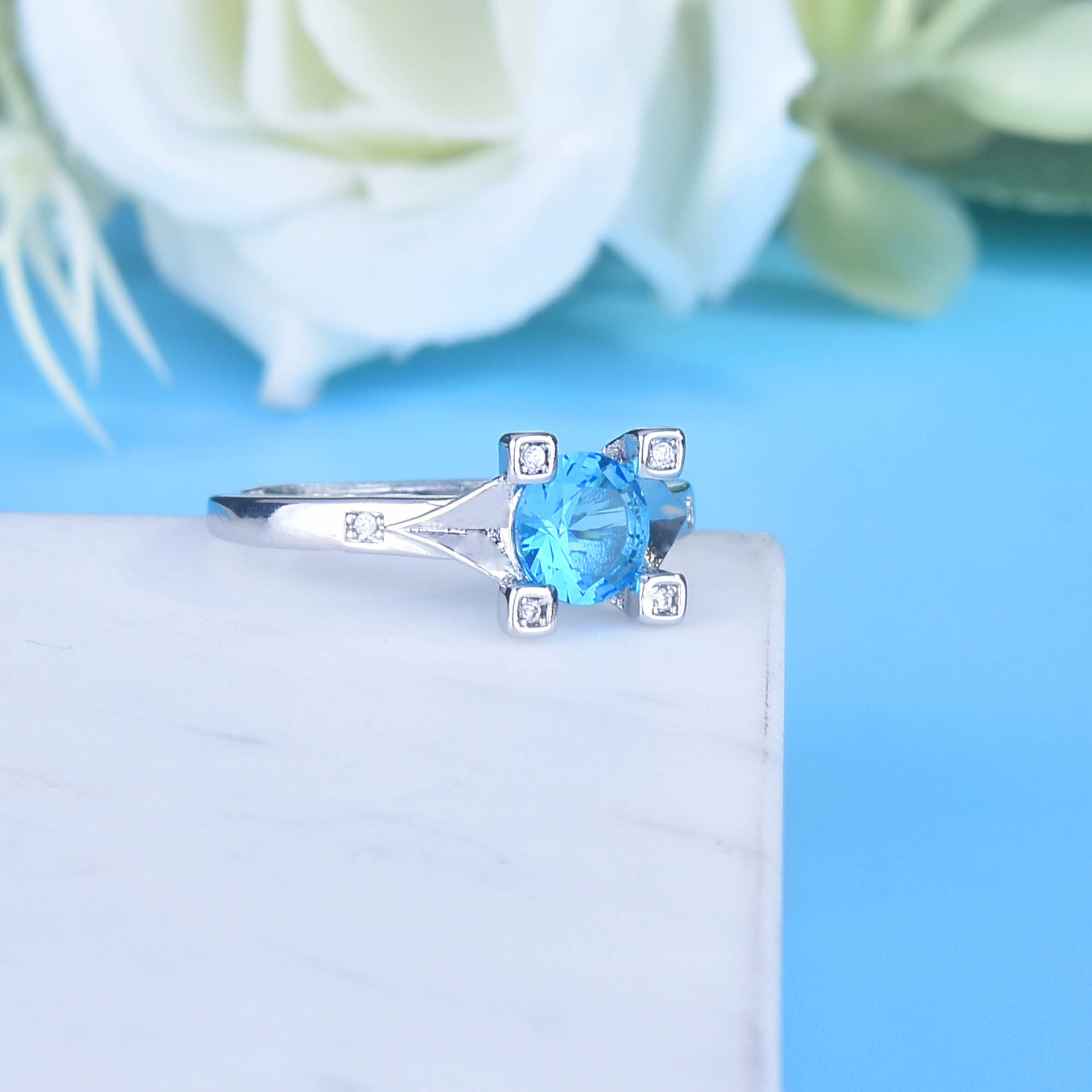 Fashion Aquamarine Ring Simple Diamond Ring Opening Copper Ringpicture3