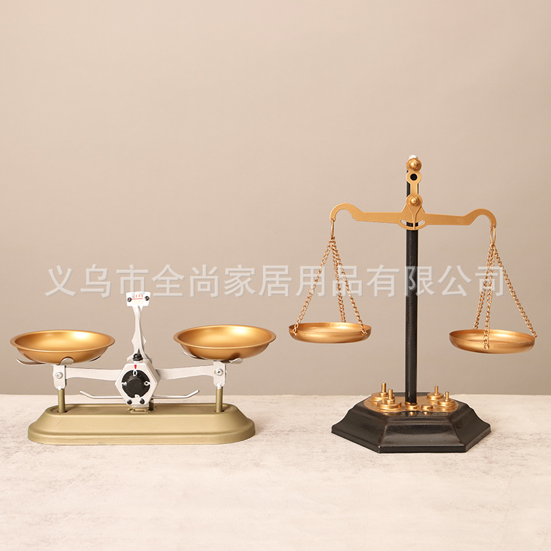 复古怀旧老式手工铁艺天平工艺秤店铺橱窗玄关装饰品摆件创意桌面