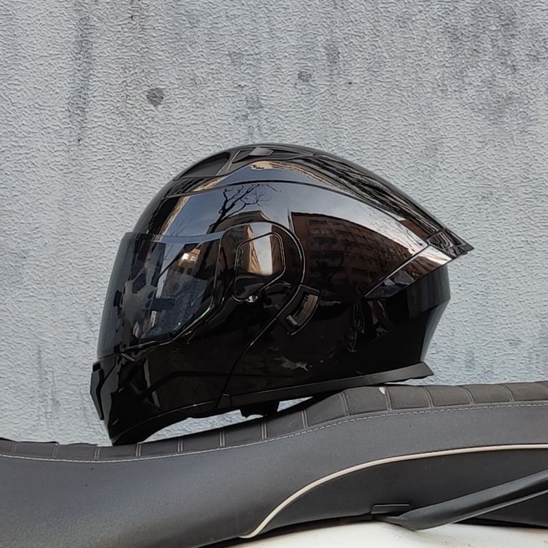 Motocicleta con doble espejo, casco para hombres y mujeres, casco para motocicletas, cuatro estaciones, cola de locomotora, casco Bluetooth, nuevo estándar nacional