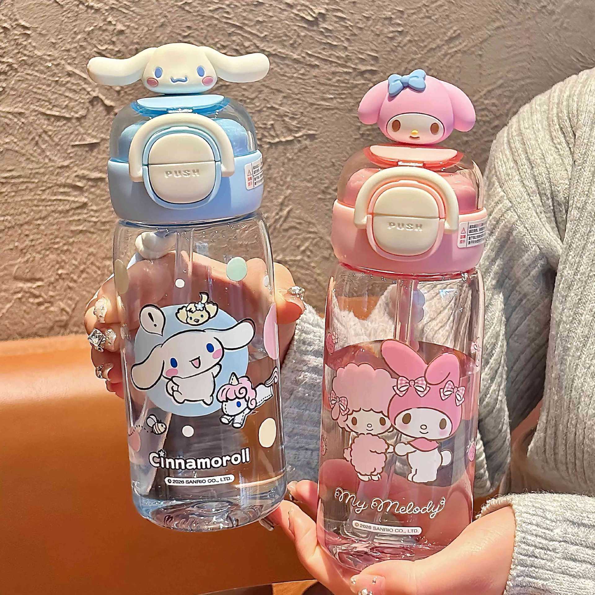 Sanrio 2026 nuevo lindo niño doble bebida taza de paja de alto valor facial para niñas taza de plástico especial para la escuela