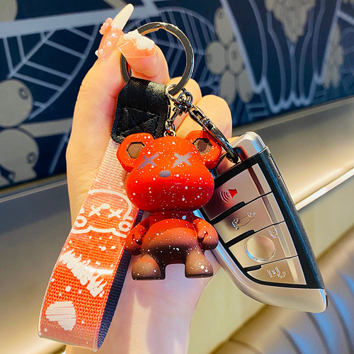 Trendy cool gradient bear key chain car key pendant exquisite and cute school bag pendant boy couple car key chain