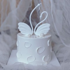 Chinese Valentine's Day cake decoration soft glue white swan and black swan ornaments couple confession birthday party plug-in