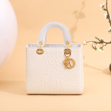 ���Q���l2025�¿��{�~�y������Ůʿ�ٴ�������W���r�Іμ�б���