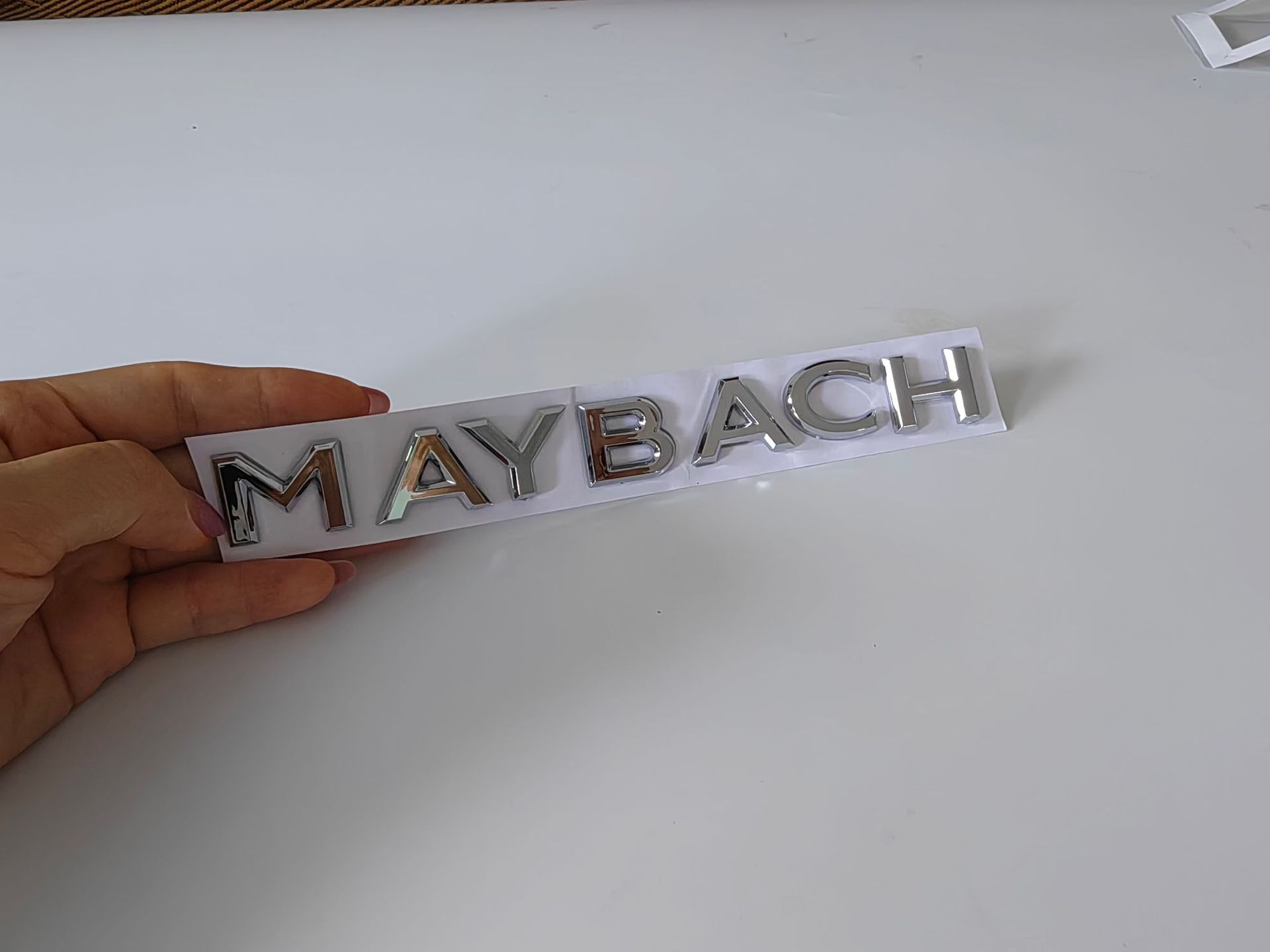 Mercedes-Benz car logo rear emblem sticker E/C-Class E300L/GLC/GLE/AMG/260L number letter emblem in English