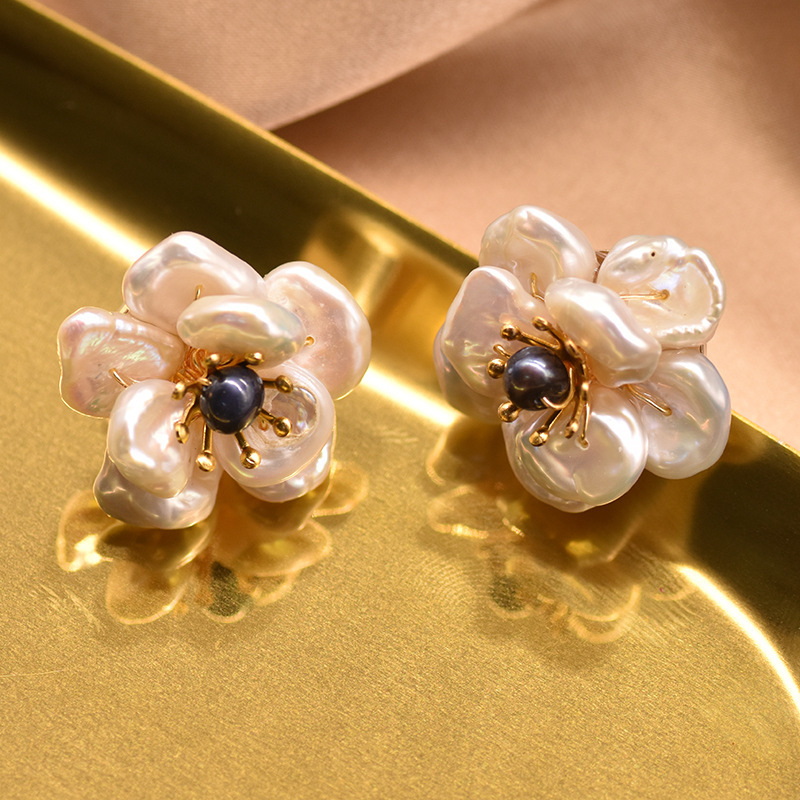 organic elegant earrings from pearl