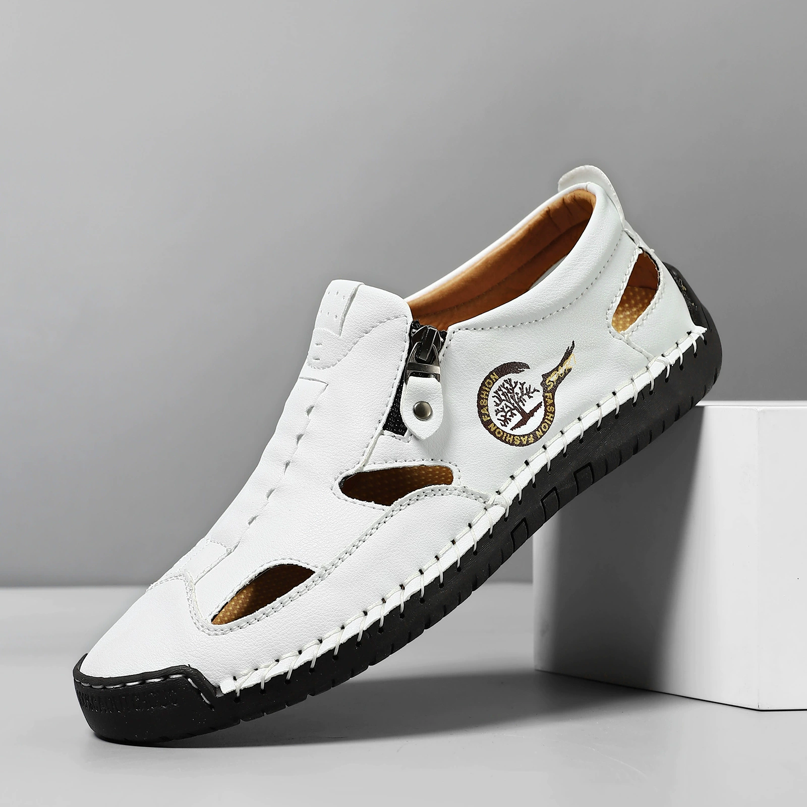 Трансграничные взрывы мужские сандалии