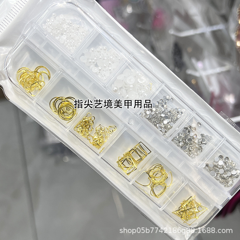 12 グリッドネイルアート合金クロスジュエリー星と月中空特殊形状リベット金属平底ダイヤモンドシェルピース卸売|undefined