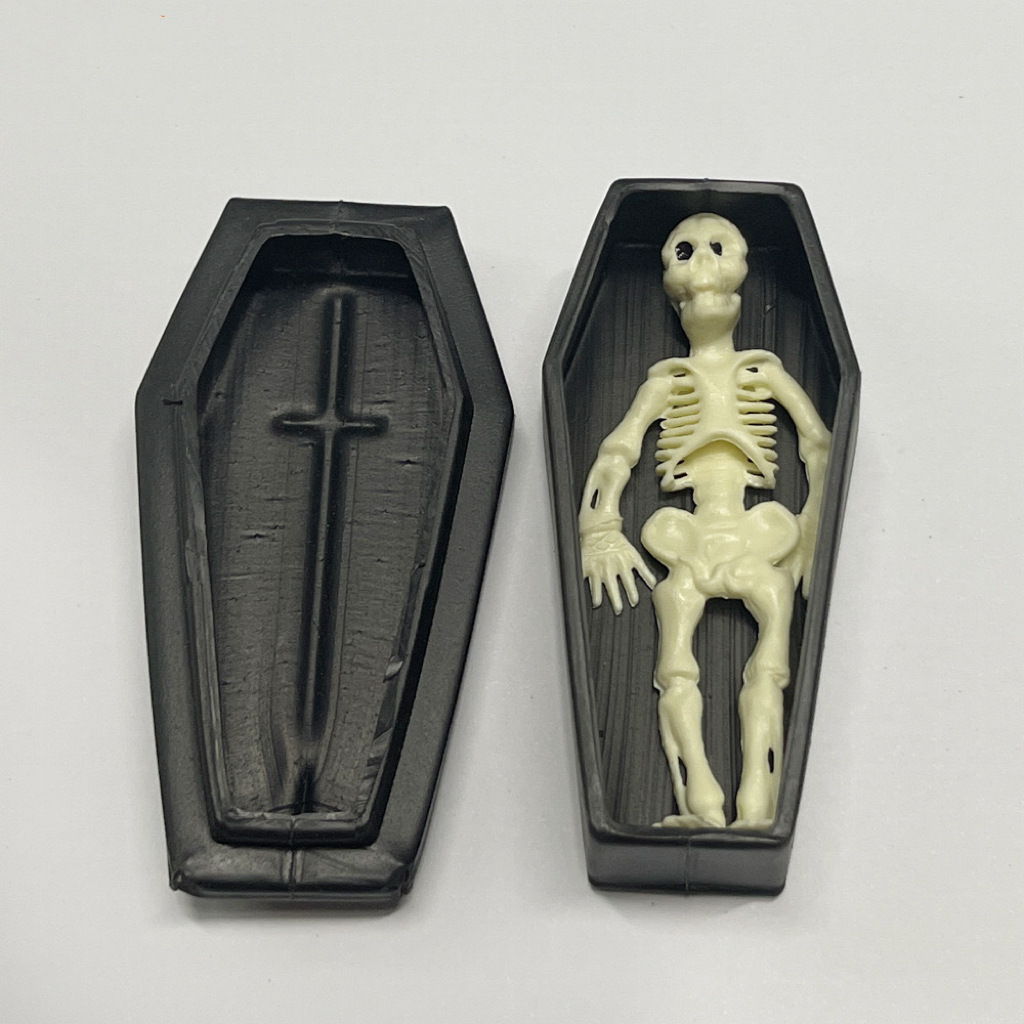 Plastic simulation small coffin Halloween whole person toy props…
