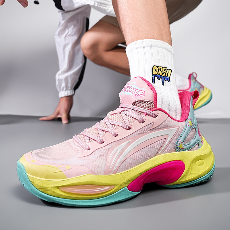 Ultra light fashionable basketball sneakers