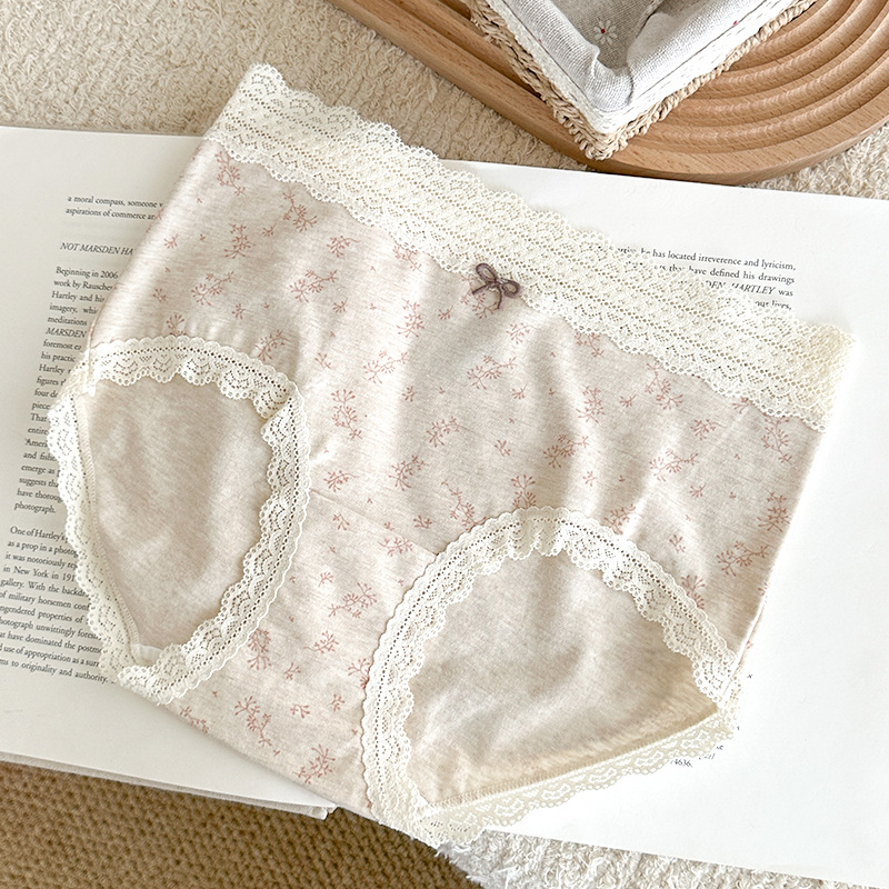 Pink cherry blossoms