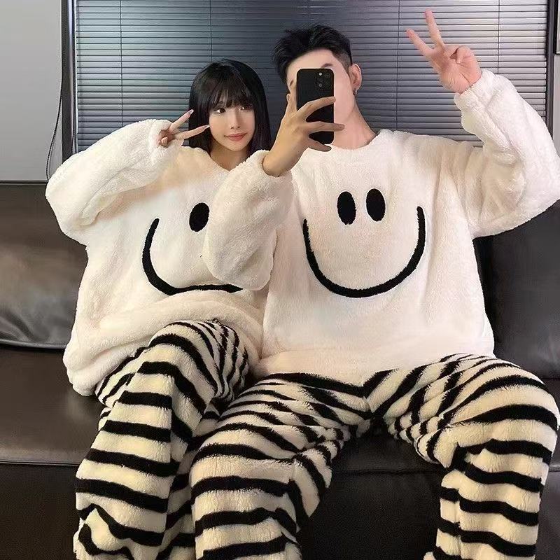 秋冬珊瑚绒笑脸睡衣套装加厚加绒情侣法兰绒套头家居服男女同款