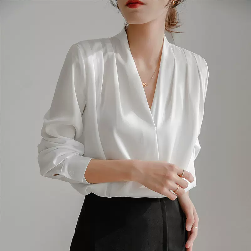 实拍2025春季白色衬衣女长袖法式设计感复古真丝上衣职业缎面衬衫