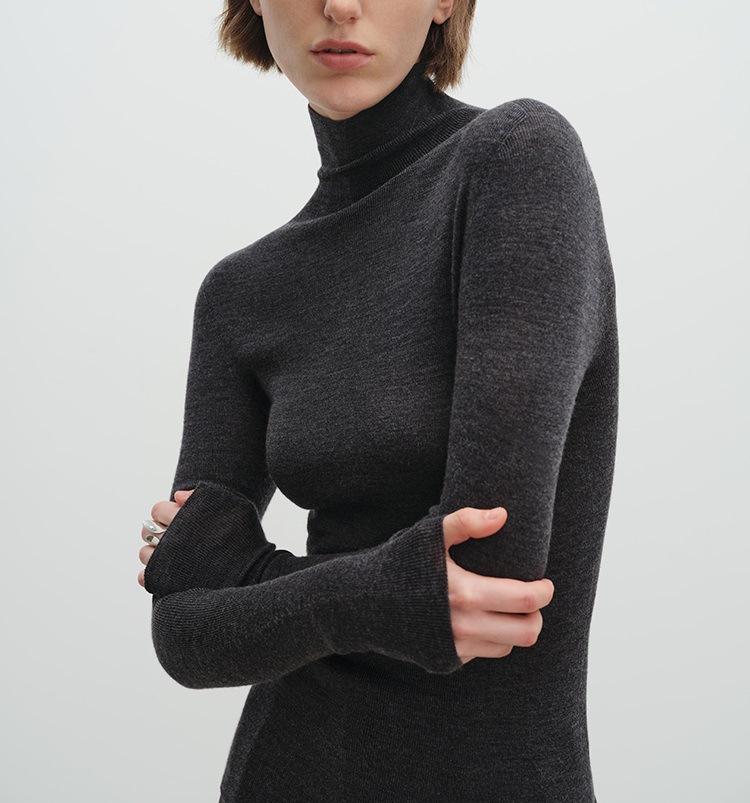 揚子120S極細ウール雲柔感シームレス一体多襟タイプのニット上着の女性