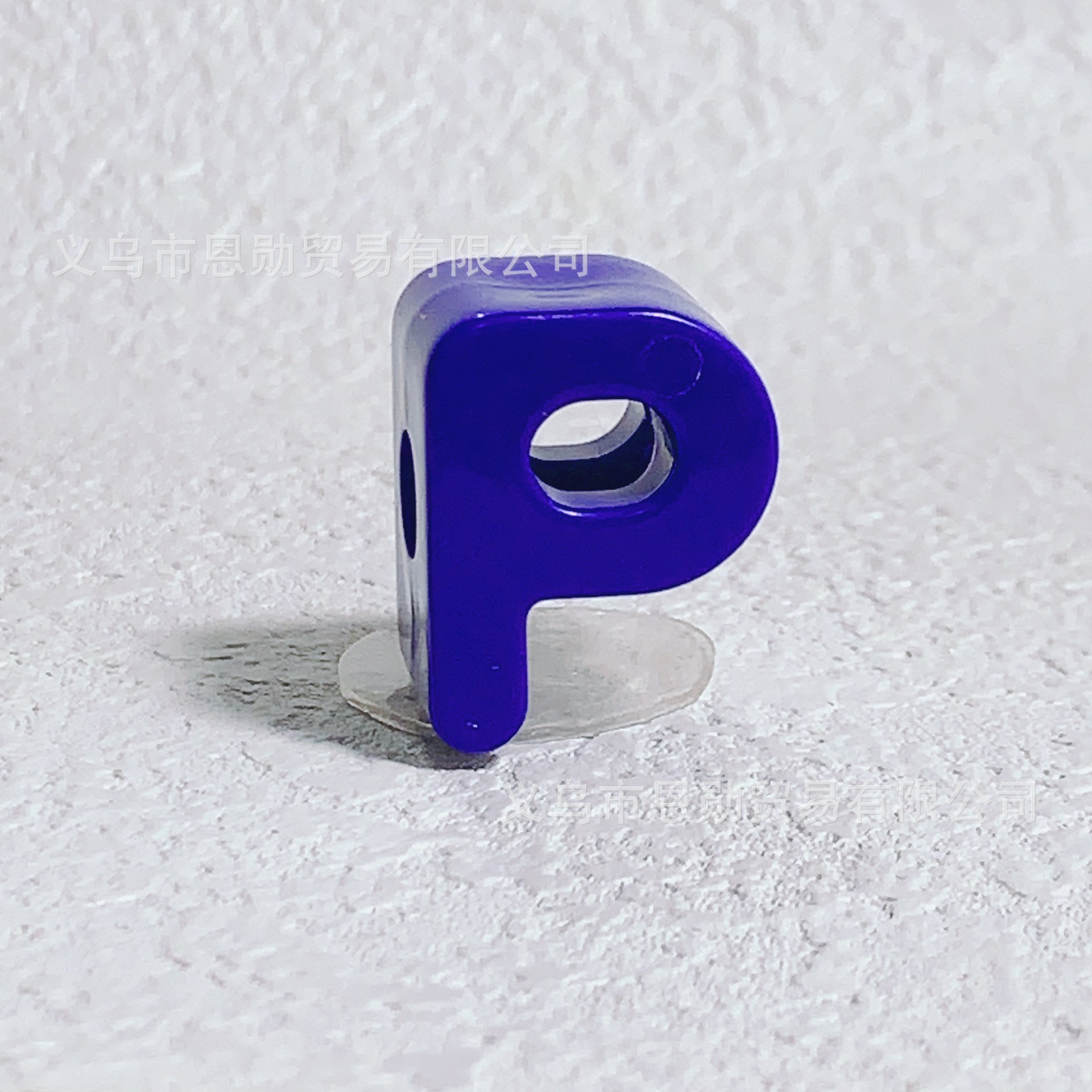 P (dark purple)