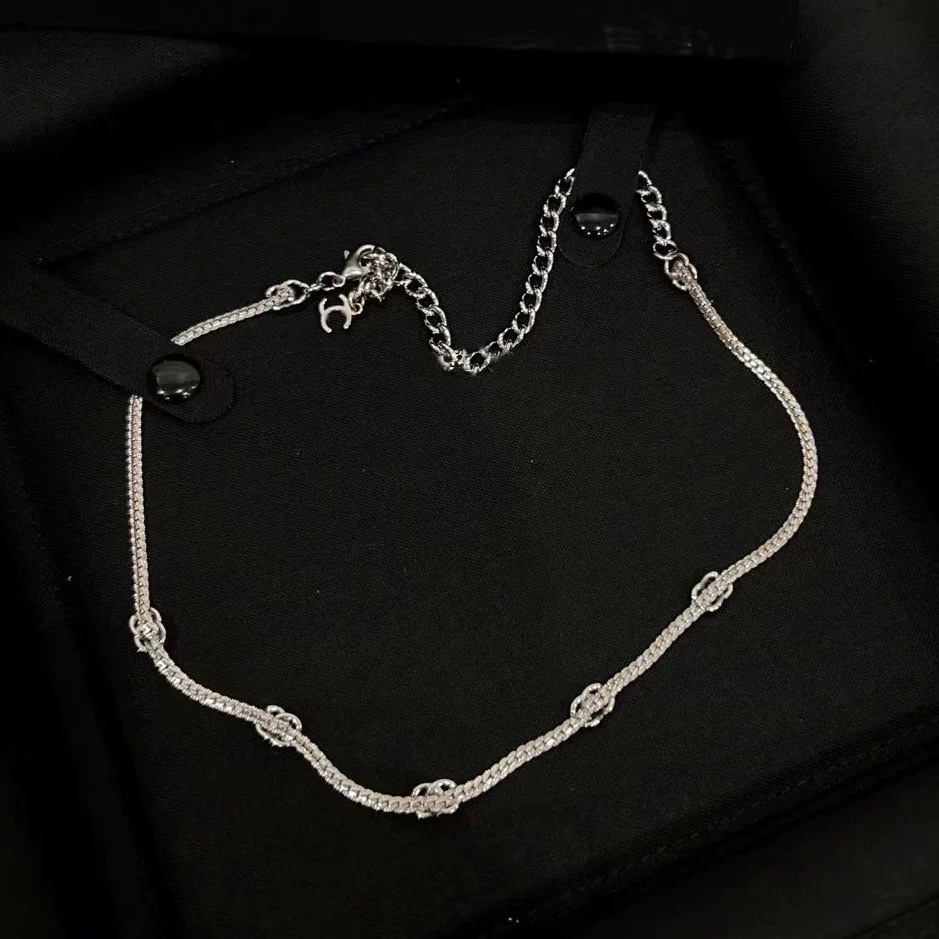 24b小香choker五c百搭甜美轻奢风小logo蛇骨项链