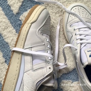 ��ԭForum 84�͎Ͱ�Ь���ﰢ�����eЬ������Ů���~�����m�͹�Ь