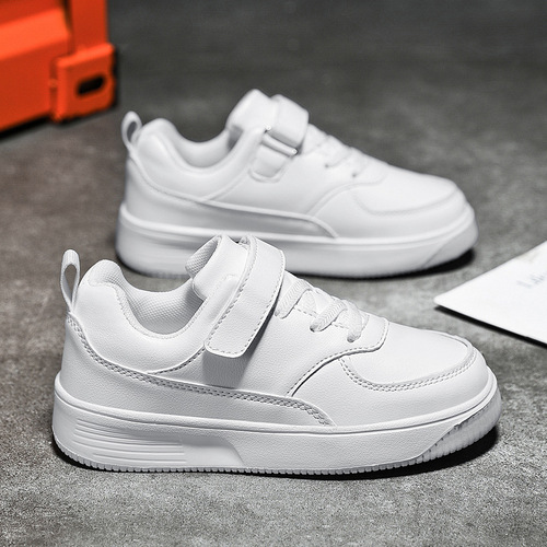 White canvas sneakers for boys and girls, new spring edition, leather surface, waterproof, suitable for older children.