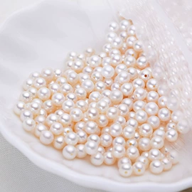 项链;吊坠;天然珍珠项饰