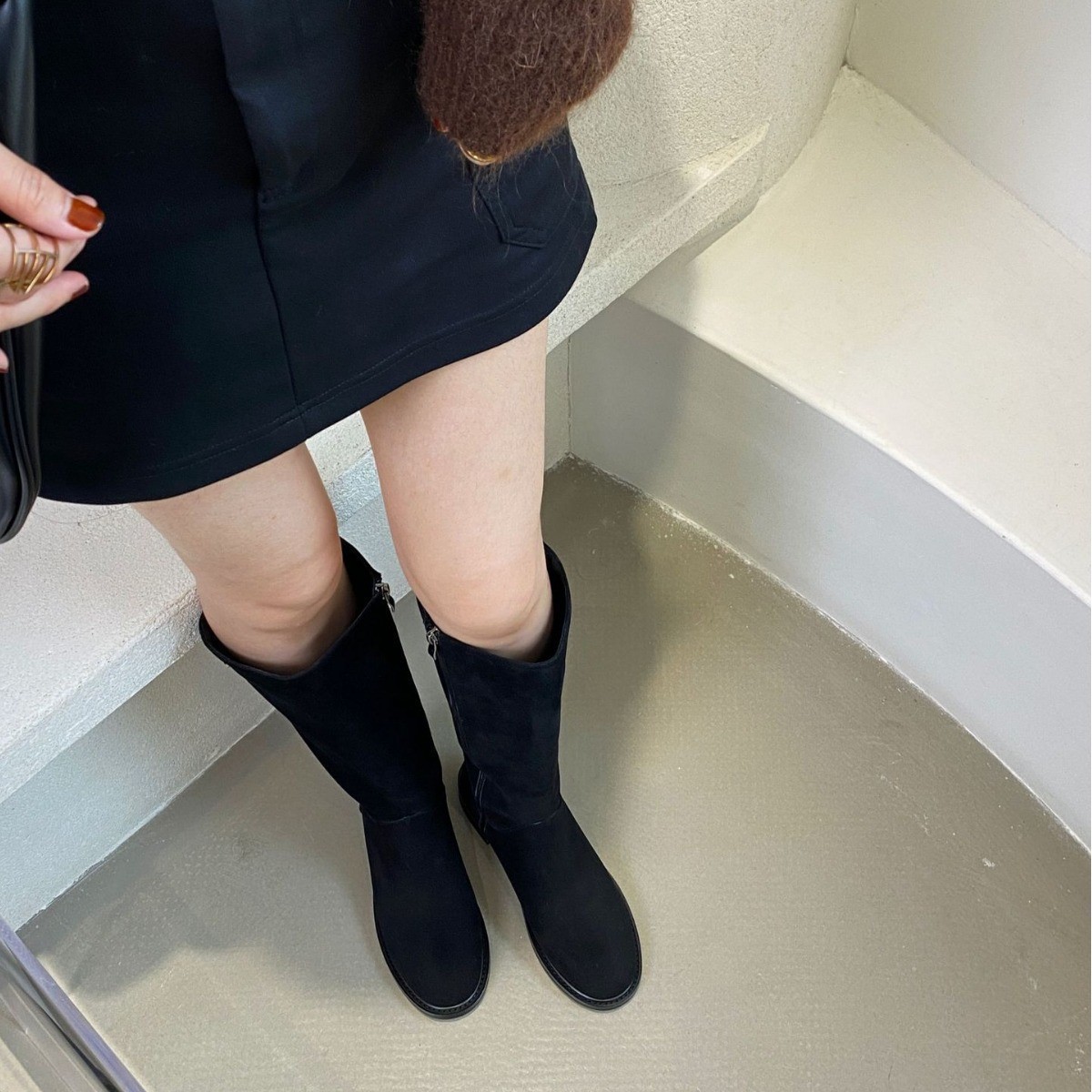 검은색