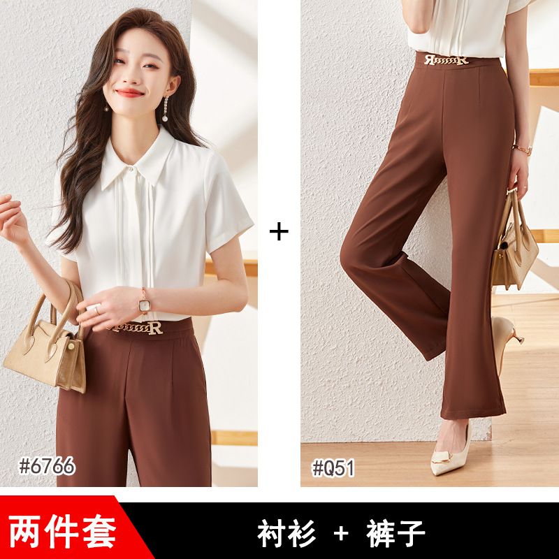 흰색 셔츠 6766 + 카드 컬러 바지 Q51