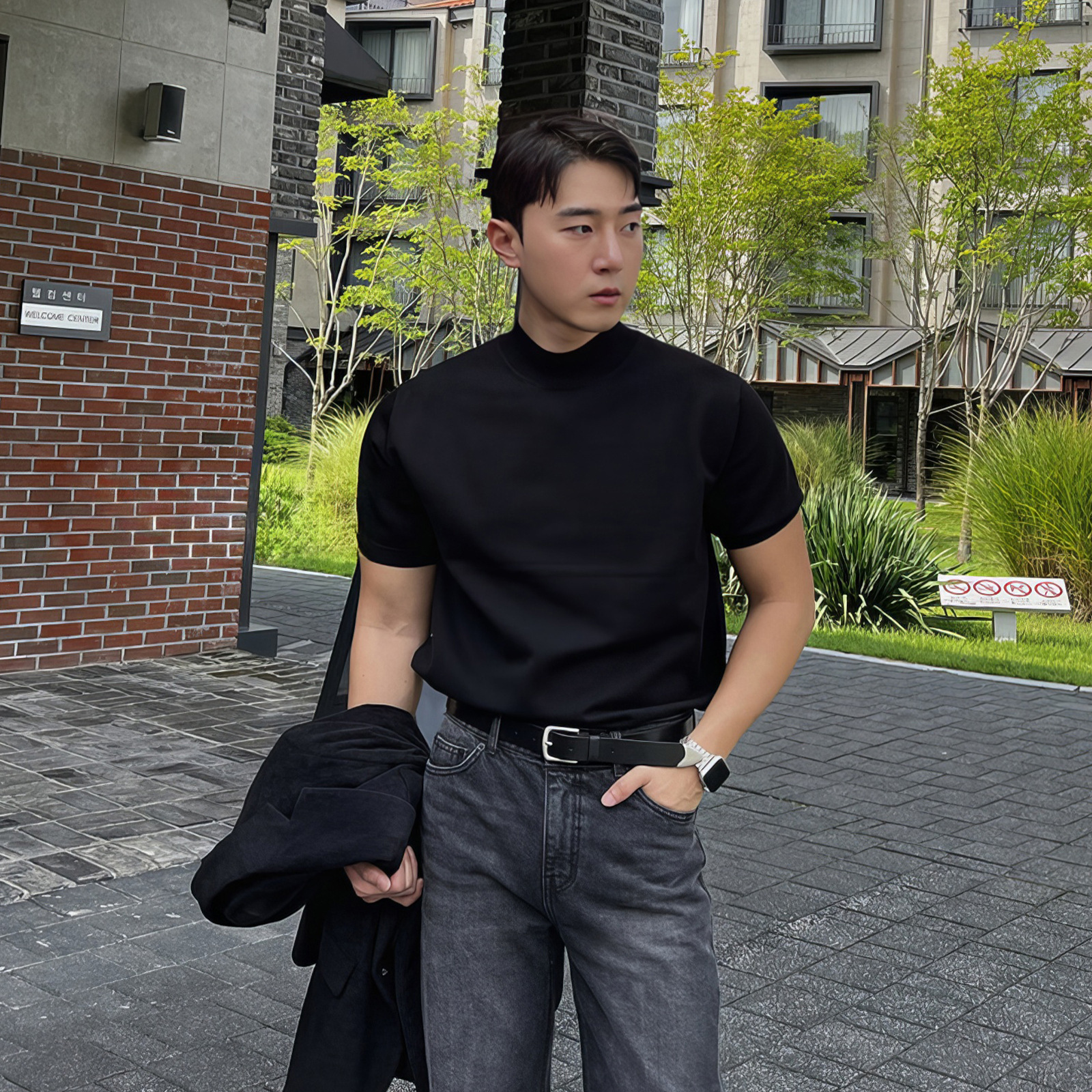 검은색