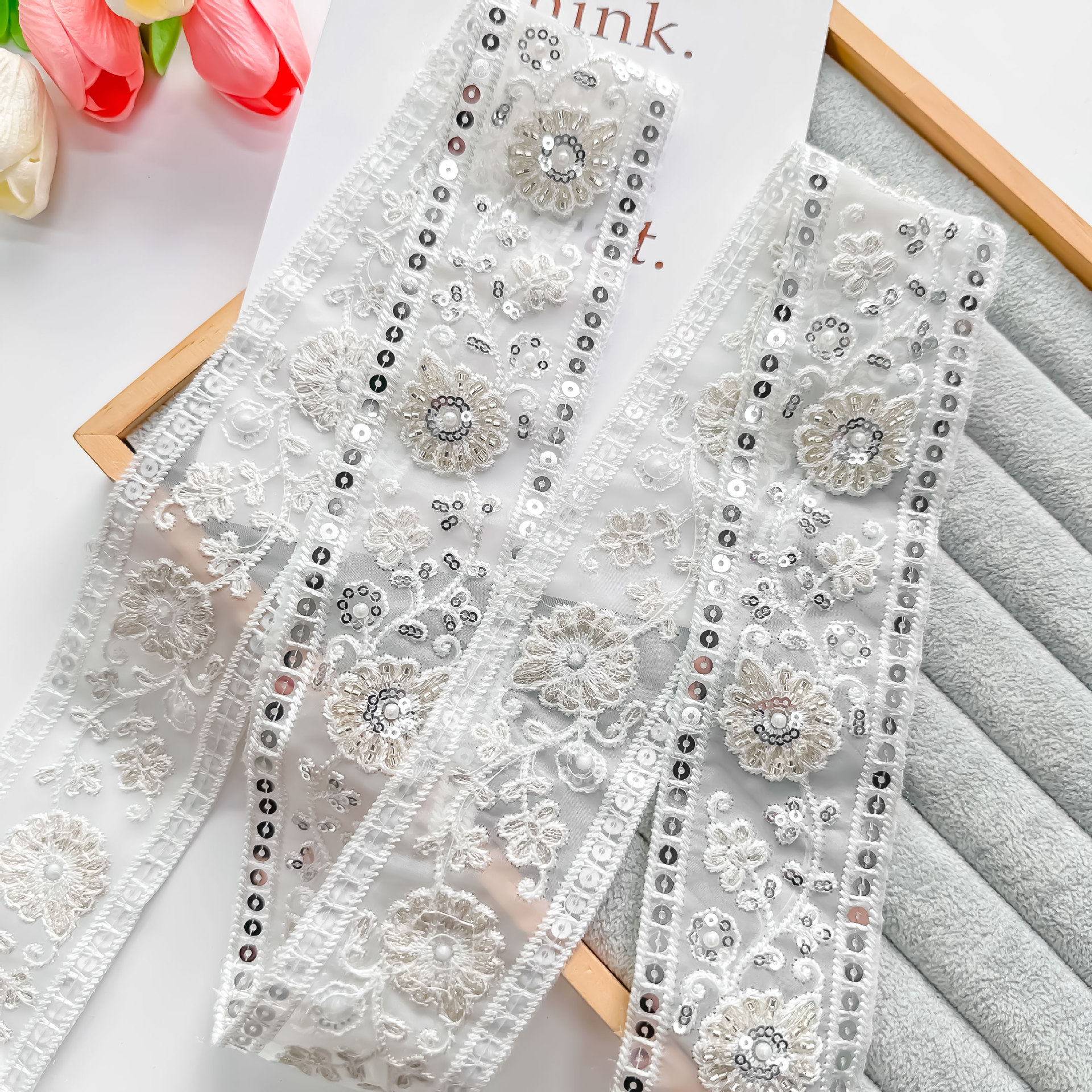 Fabricante mayorista de ergena base clavos de diamante encaje código de barras cortinas prendas de vestir accesorios diy