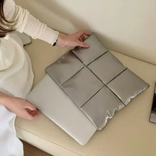 ninsLyɫM޷λƽX mMacbook Pro