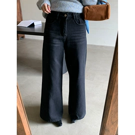 女式衬衫;休闲裤;女式T恤