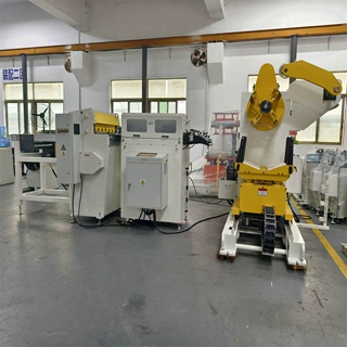 氢能源行业双极板自动化生产线精密剪板机配开卷夹持伺服送料机