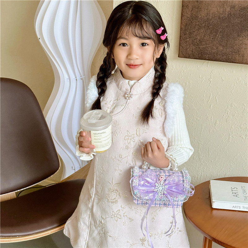 2024 nuevo bolso de moda para niños princesa perla bolso de cambio de mano cadena de chicas bolso de hombro