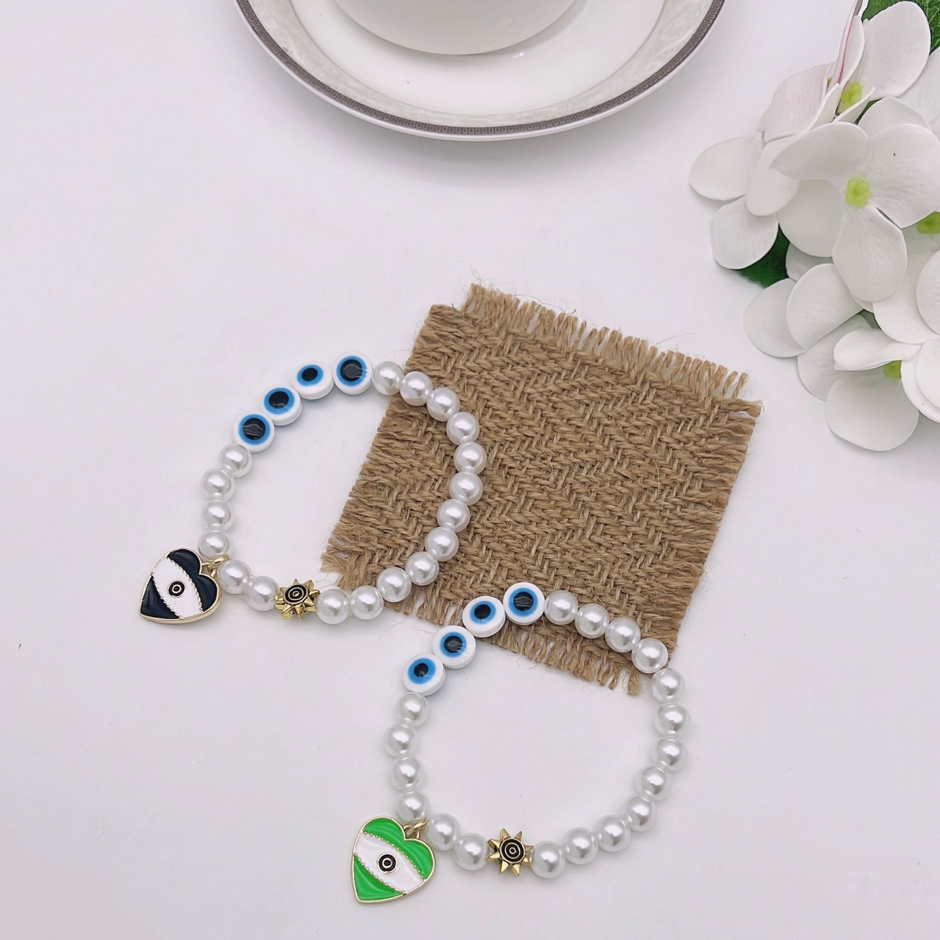 Ethnic Style Heart Shape Imitation Pearl Beaded Plating Women's Bracelets 1 Piece display picture 2