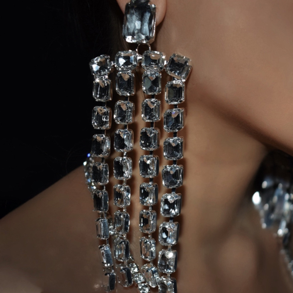 Drop Earrings Classification 1 Pair Exaggerated Maximalism Simple Style Solid Color Tassel Plating Inlay Alloy Rhinestones Drop Earrings
