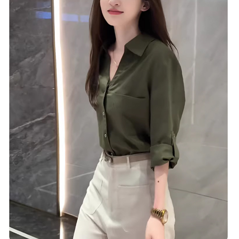 Áo sơ mi nữ tay dài cổ V rộng, chất liệu mềm mại, form suông thoáng mát — Xanh ngọc lam tốicolor, màu trắng chi tiết 3