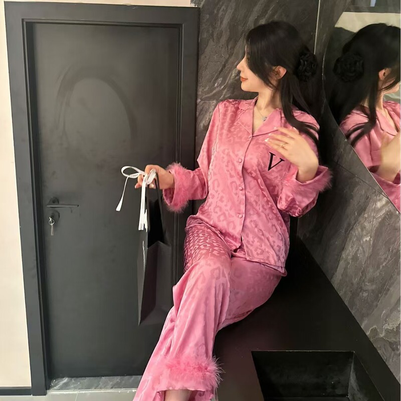 Pajamas Women's Spring and Autumn Ice Silk Long-sleeved plus size Cardigan suit Internet Celebrity Live High-end Light Luxury Feather Home Clothes